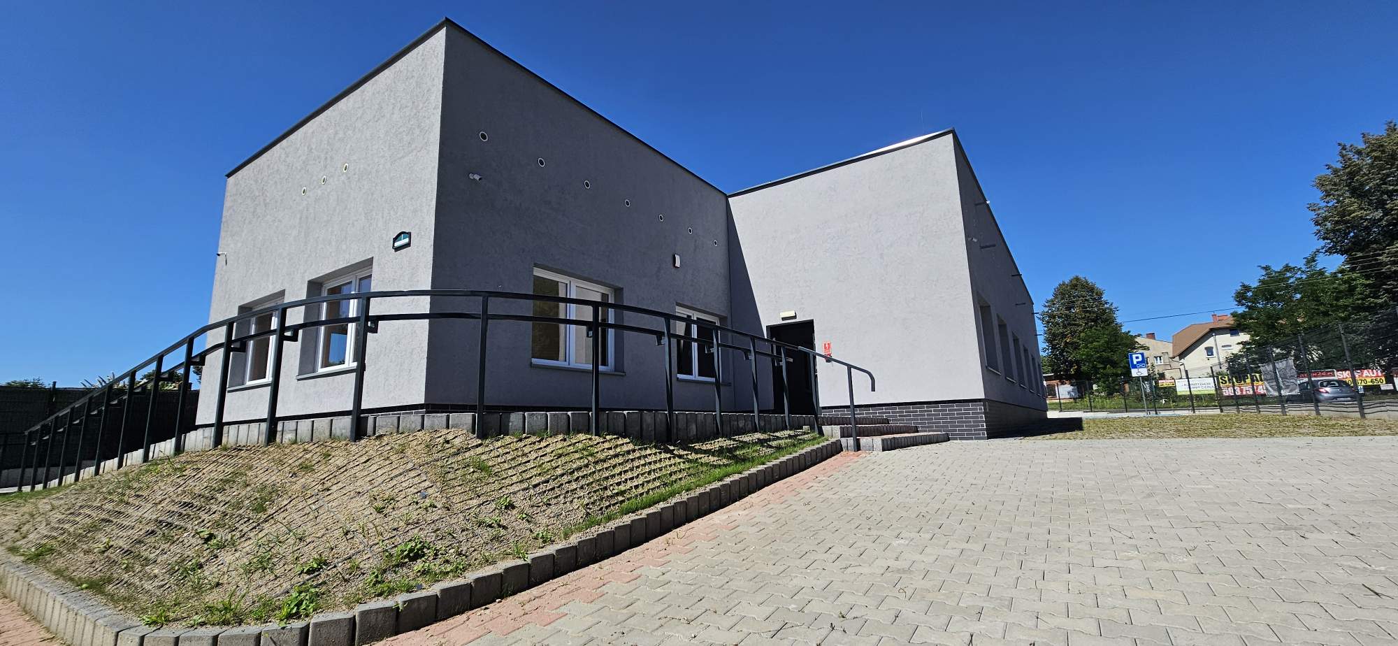 Wynajmę budynek pod przychodnie poradnie centrum medyczne rehabilitacyjne 387m2