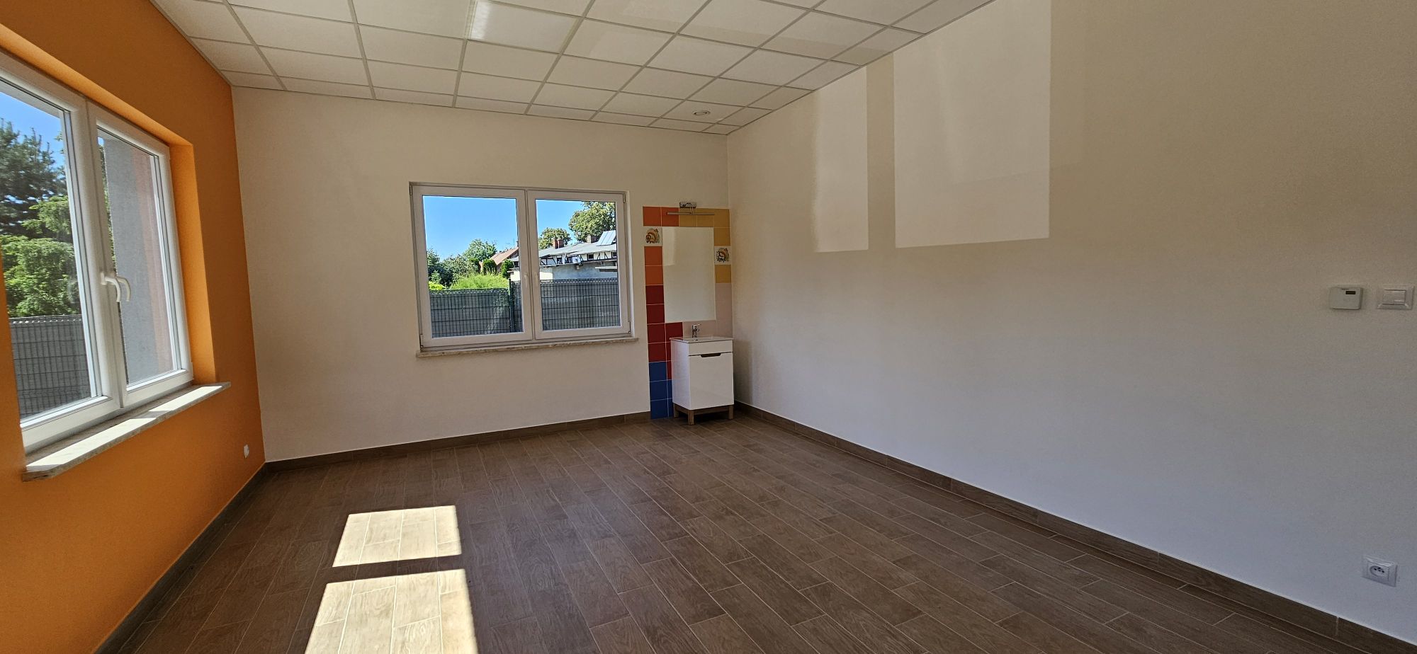 Wynajmę budynek pod przychodnie poradnie centrum medyczne rehabilitacyjne 387m2